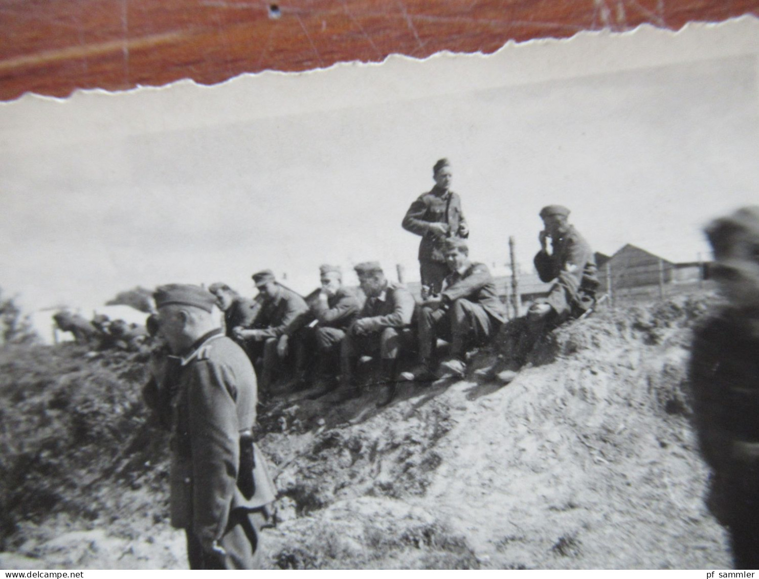 Konvolut älterer Fotos ca.60 Stück ab dem 2. WK mit Soldaten und privaten Aufnahmen -1950er Jahre Festumzug / Bundeswehr