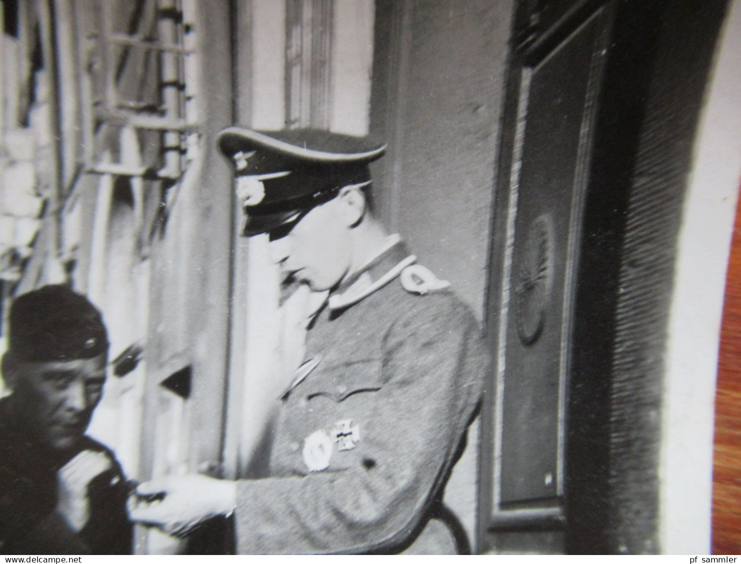 Konvolut älterer Fotos ca.60 Stück ab dem 2. WK mit Soldaten und privaten Aufnahmen -1950er Jahre Festumzug / Bundeswehr