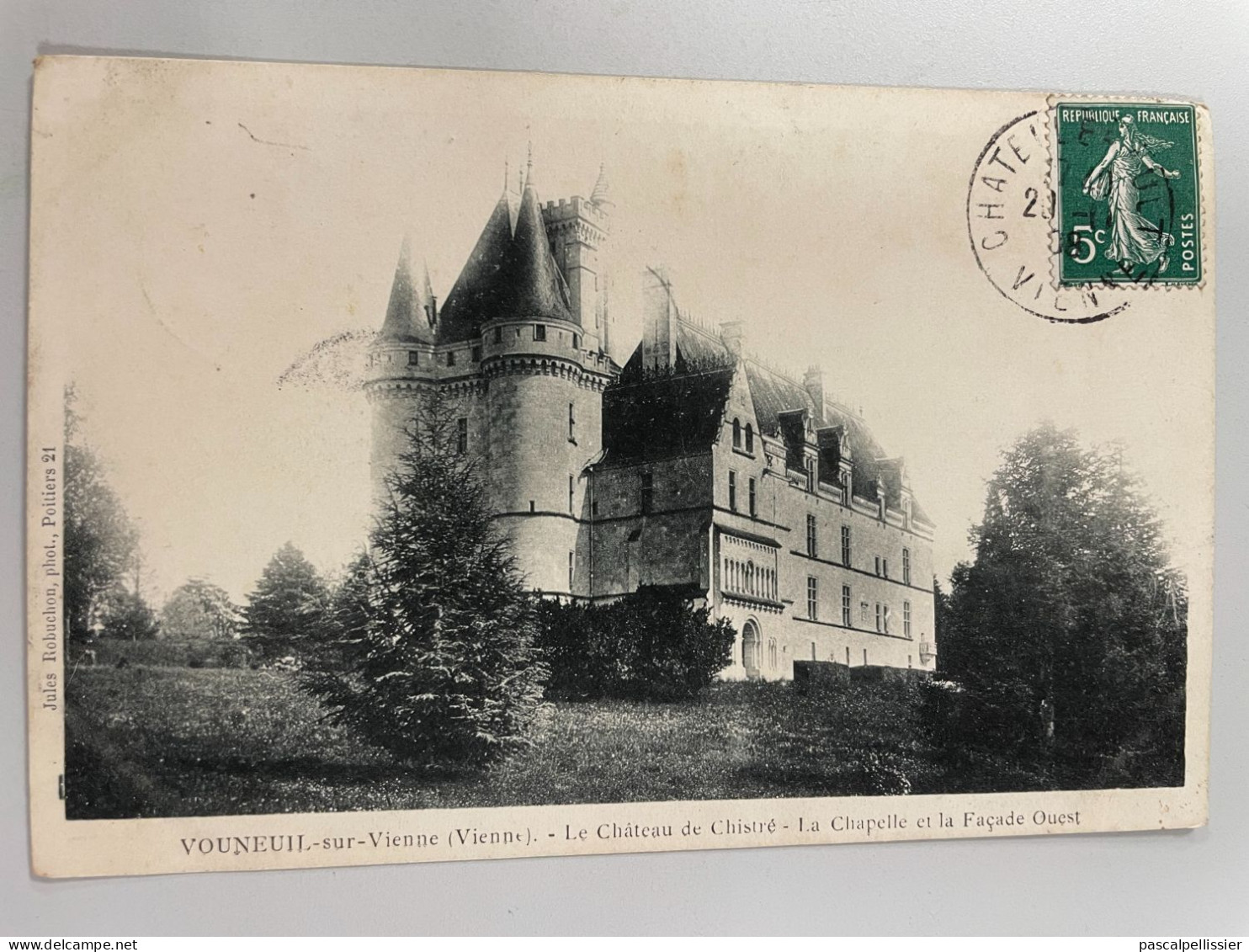 CPA - 86 - VOUNEUIL-sur-VIENNE - Le Château De Chistré Et La Chapelle - Vouneuil Sur Vienne