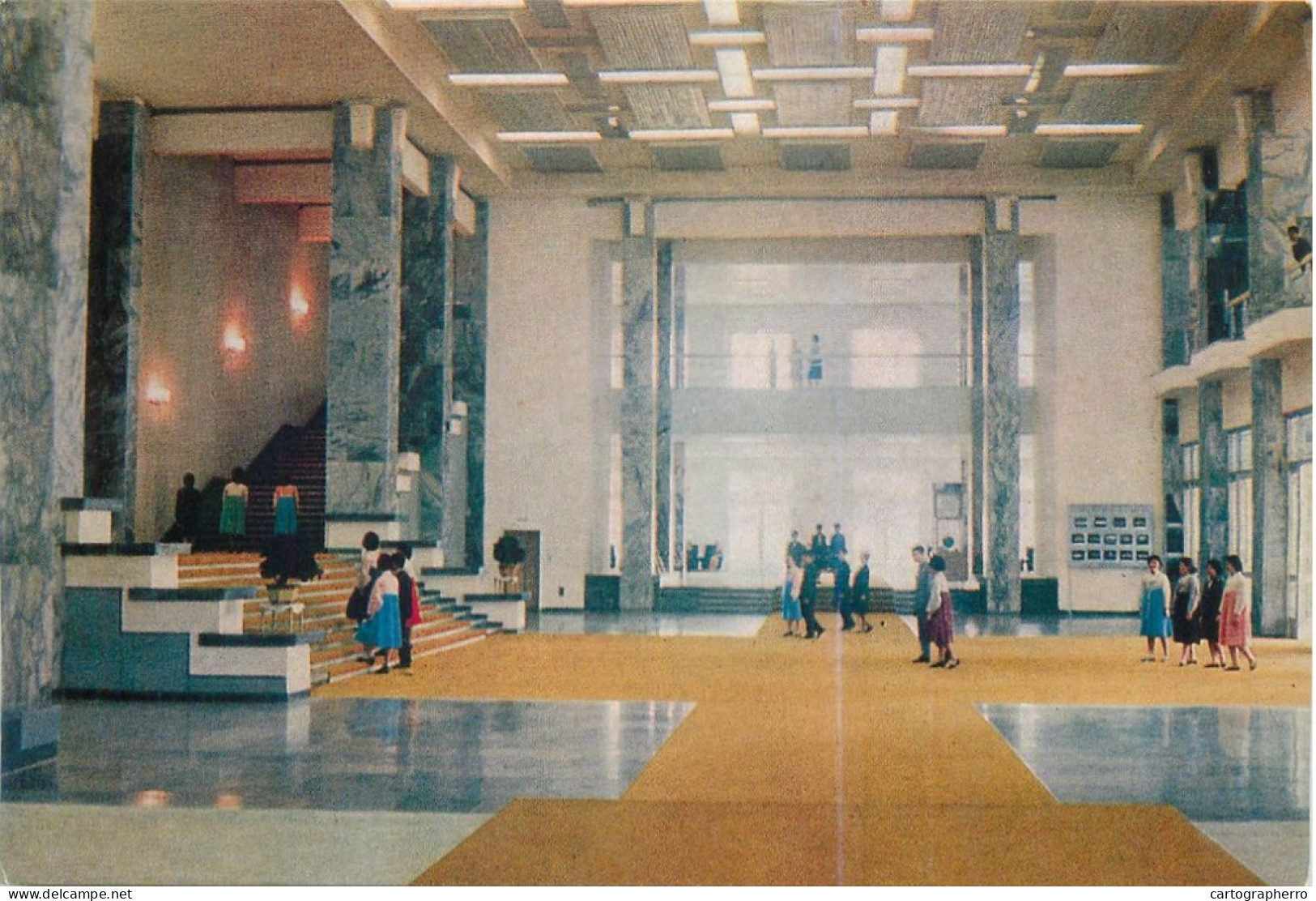 Postcard North Korea Phenian Large Building Interior - Corée Du Nord