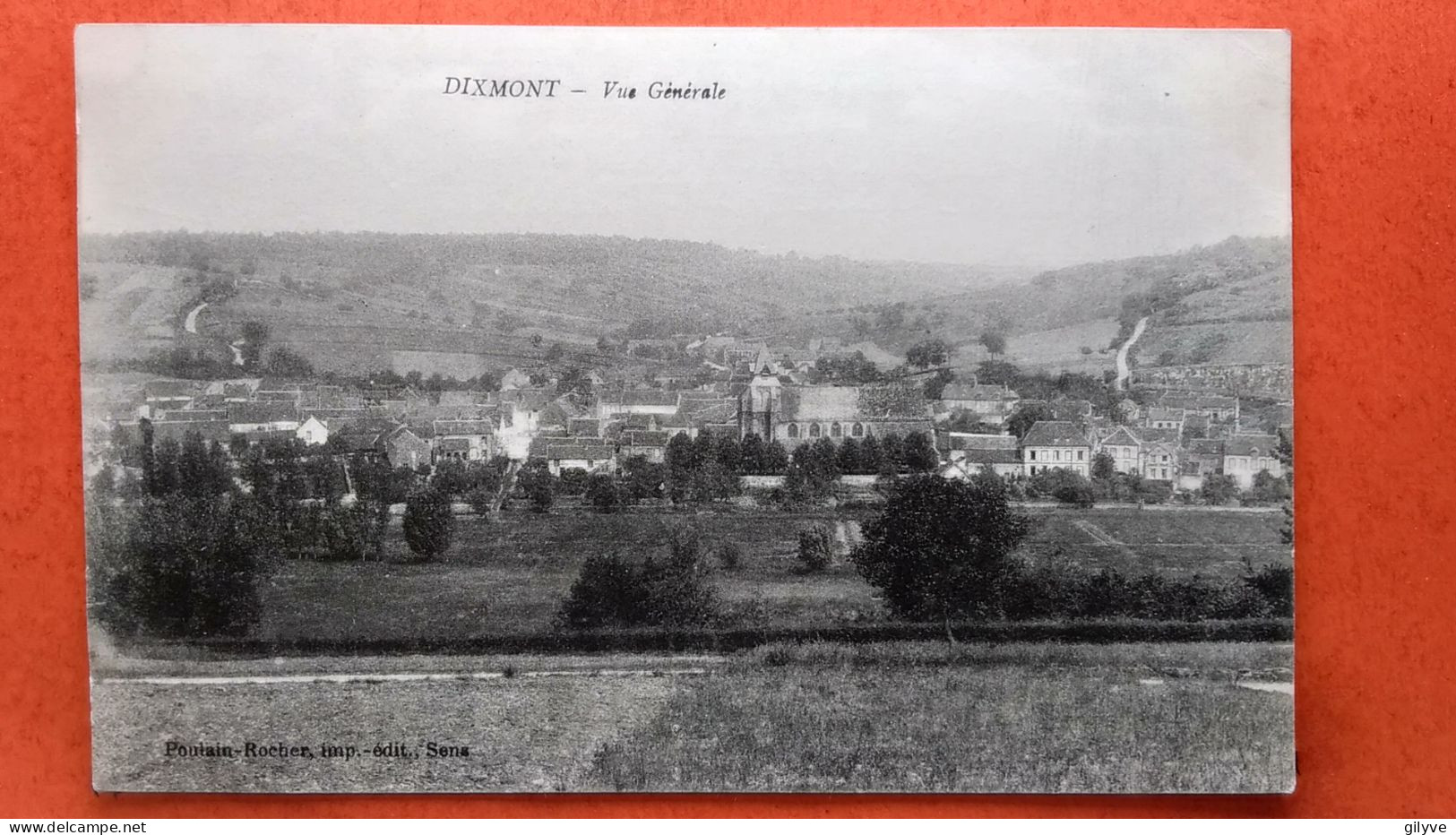 CPA (89) Dixmont. Vue Générale.  (Z.981) - Dixmont