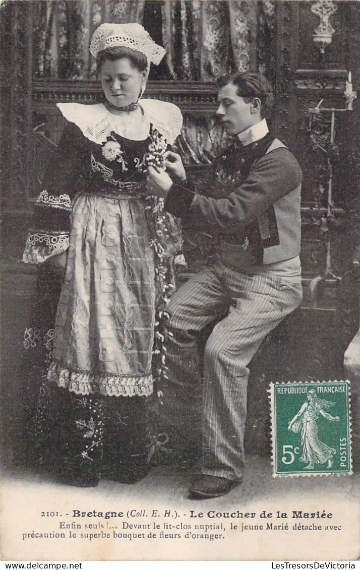 FOLKLORE - Bretagne - Le Coucher De La Mariée - 2101 - Carte Postale Ancienne - Bailes