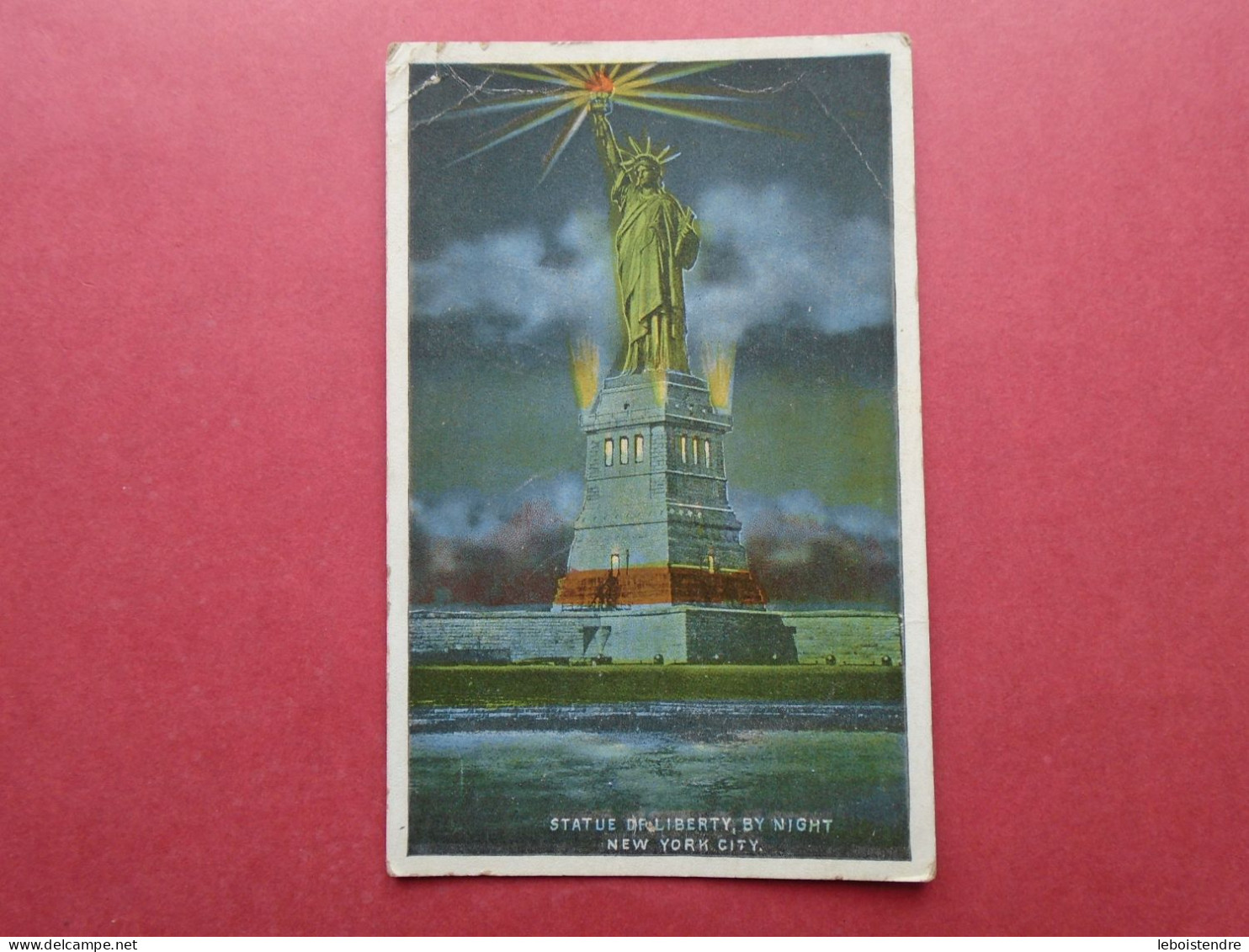 CPA STATUE DE LIBERTY BY NIGHT NEW YORK CITY   ECRITE NON VOYAGEE - Statue De La Liberté