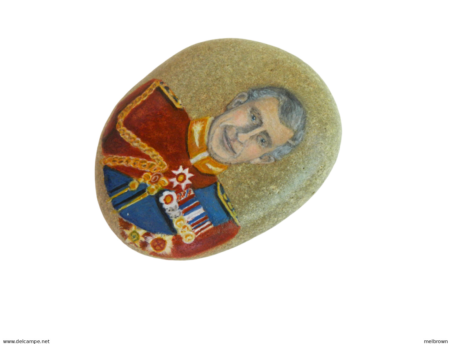 King Charles III Of The United Kingdom Hand Painted On A Beach Stone Paperweight - Briefbeschwerer