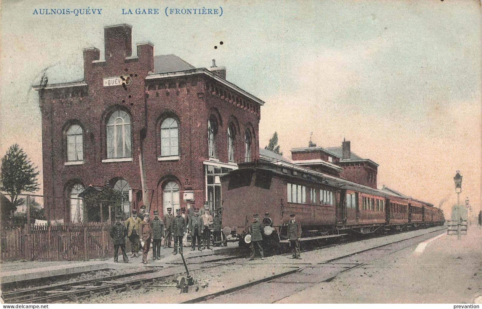 AULNOIS-QUEVY - La Gare (Frontière)( Agents Du Chemin De Fer Et Douaniers) - Carte Colorée Et Circulé Vers LA BOUVERIE - Quévy