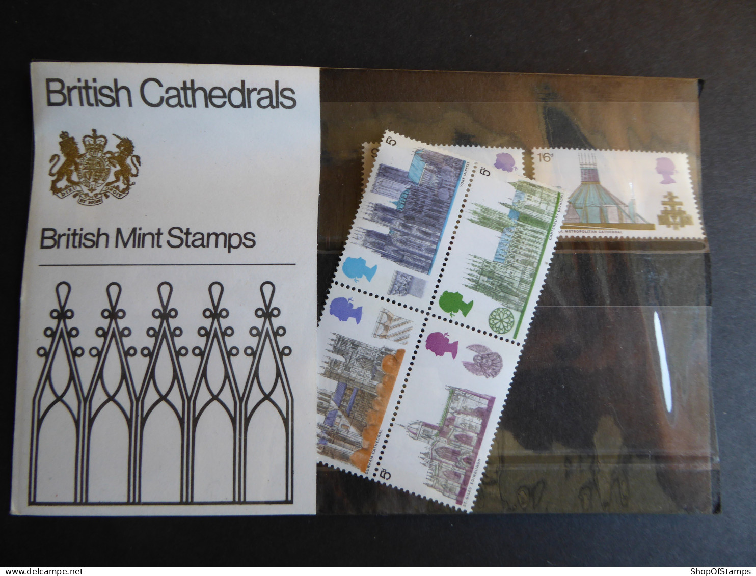 GREAT BRITAIN SG 796-801 BRITISH ARCHITECHTURE CATHEDRALS PRESENTATION PACK - Feuilles, Planches  Et Multiples