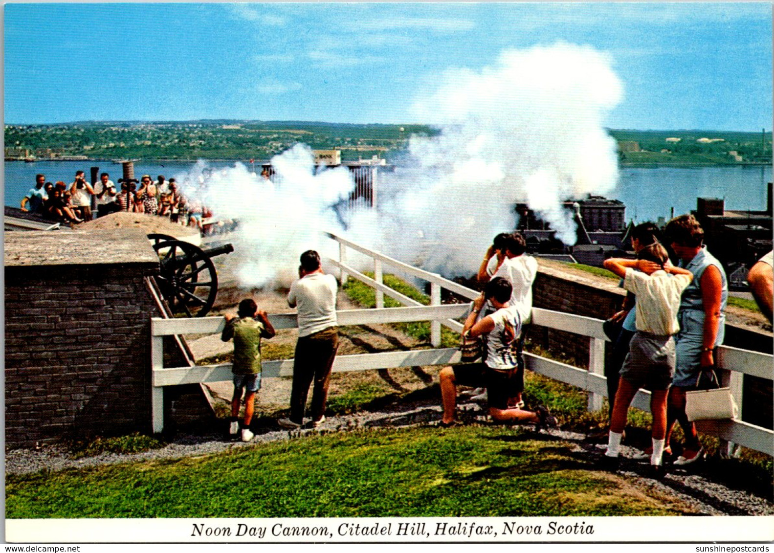 Canada Halifax Citadel Hill The Noon Day Cannon - Halifax