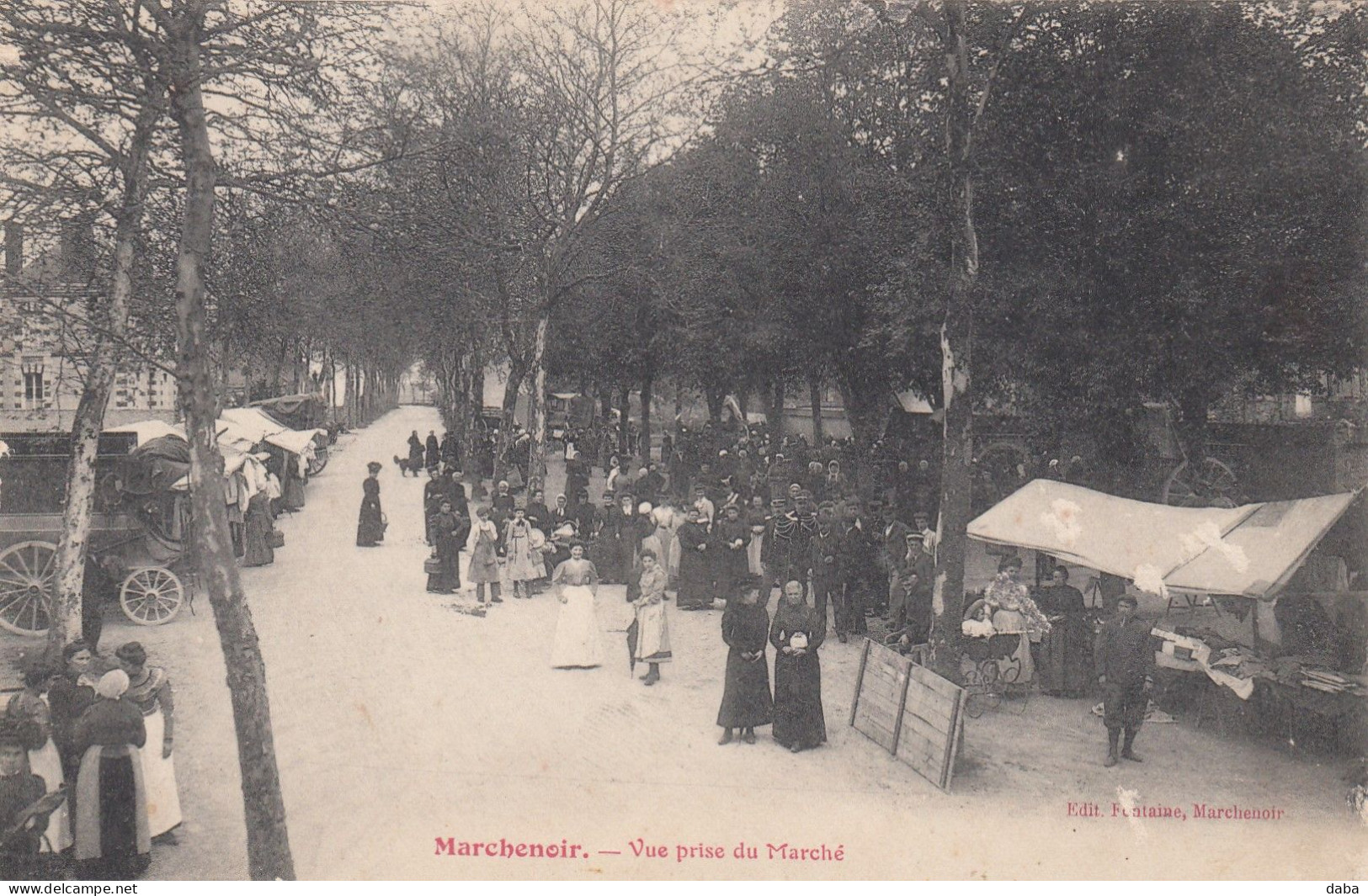 Marchenoir.  Vue Prise Du Marché - Marchenoir