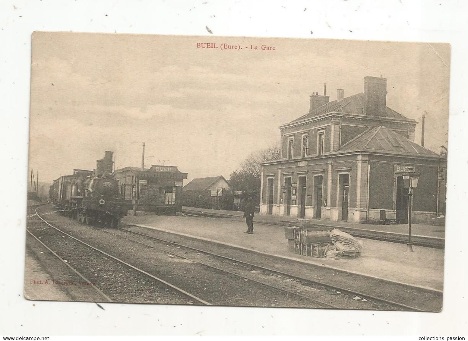 Cp, Chemin De Fer, La Gare Avec Train, 27 , BUEIL, écrite 1915 - Estaciones Con Trenes