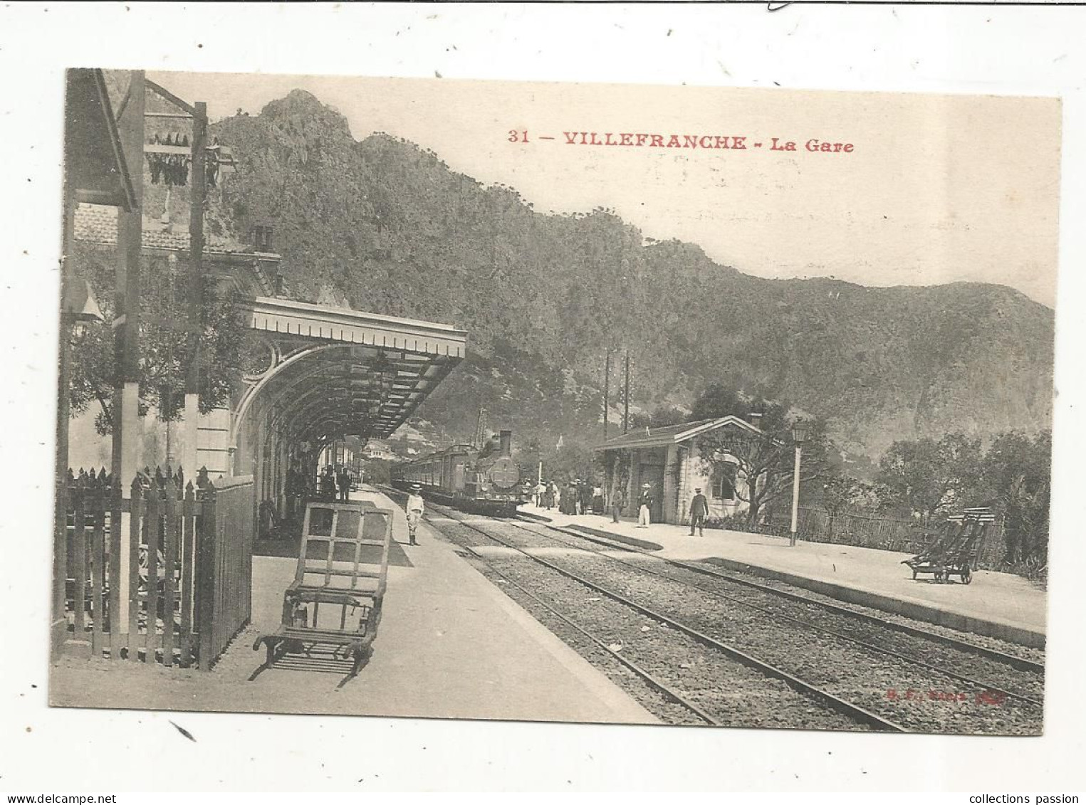 Cp, Chemin De Fer, La Gare Avec Train, 06, VILLEFRANCHE ,  Vierge - Estaciones Con Trenes