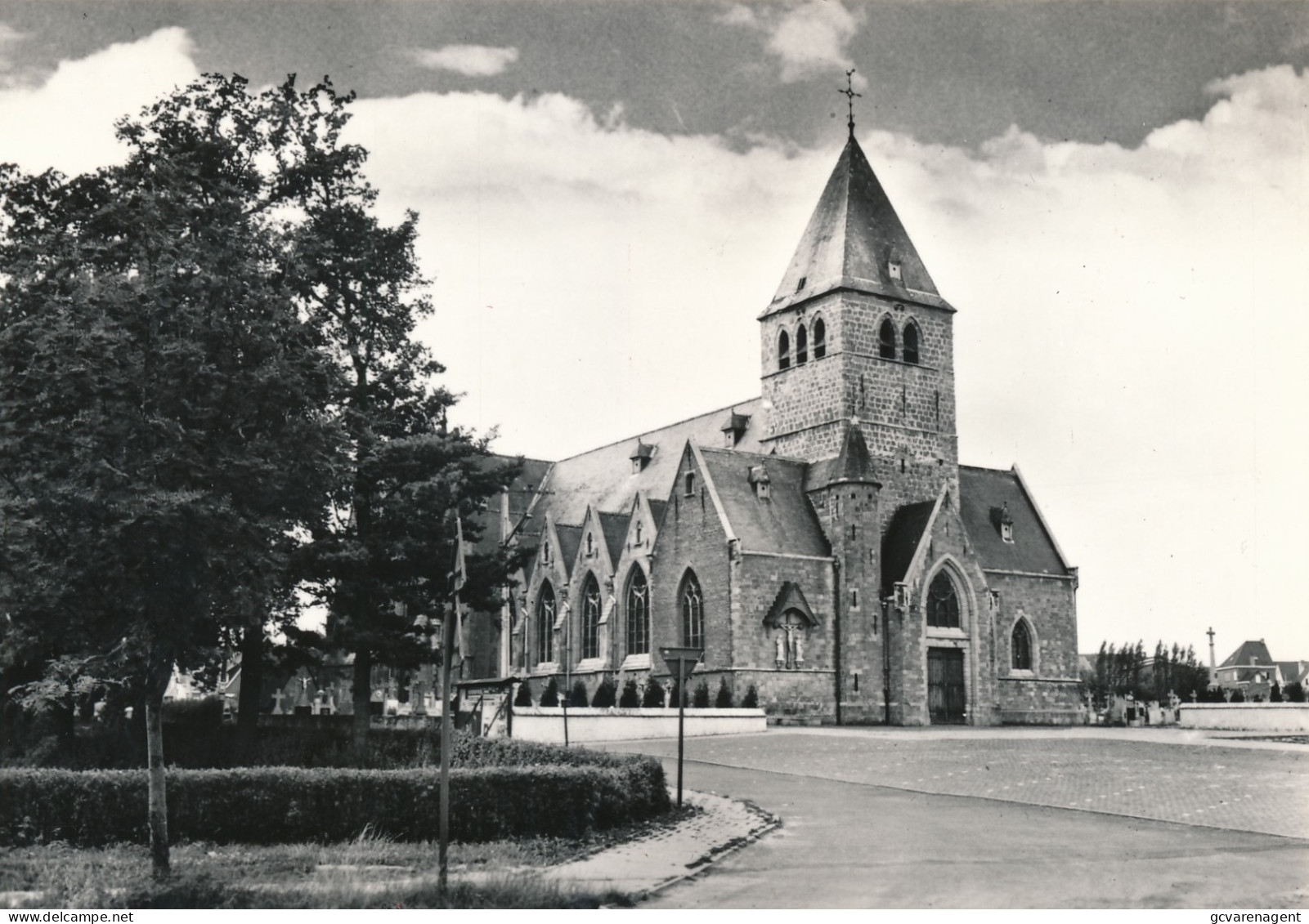 HERZELE KERK   FOTO KAART     2 SCANS - Herzele