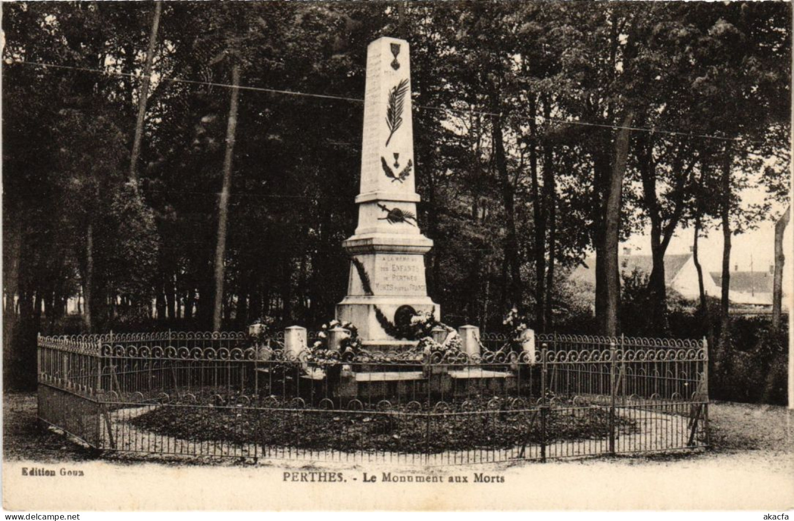 CPA PERTHES Le Monument Aux Morts (1299143) - Perthes