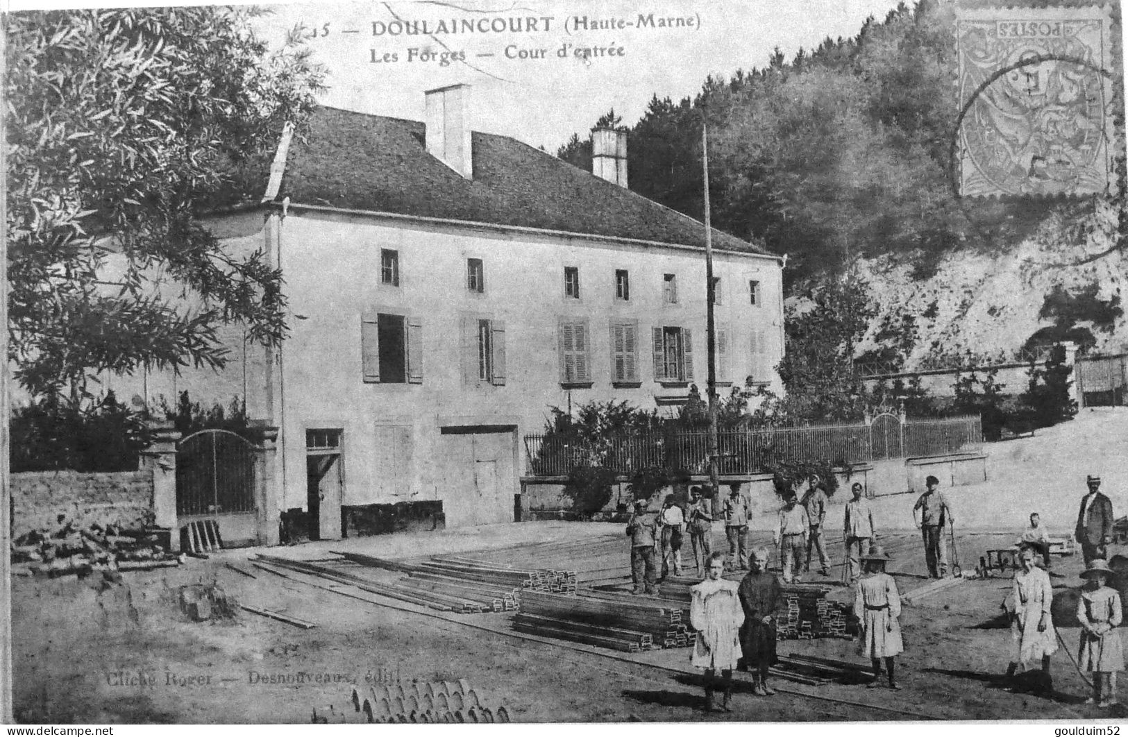 Les Forges, Cour D'entrée - Doulaincourt