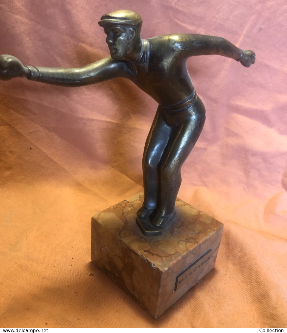 Petanque Trophée Bronze Bouliste 21 Cm Cassis  Etat Voir Photos - Pétanque