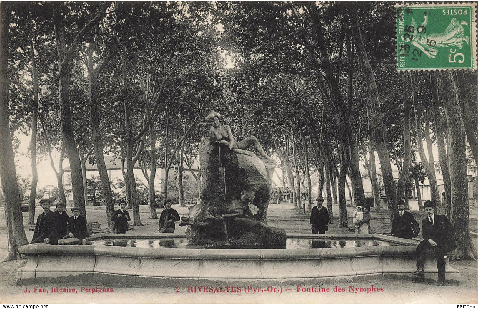 Rivesaltes * Place Et Fontaine Des Nymphes * Villageois - Rivesaltes