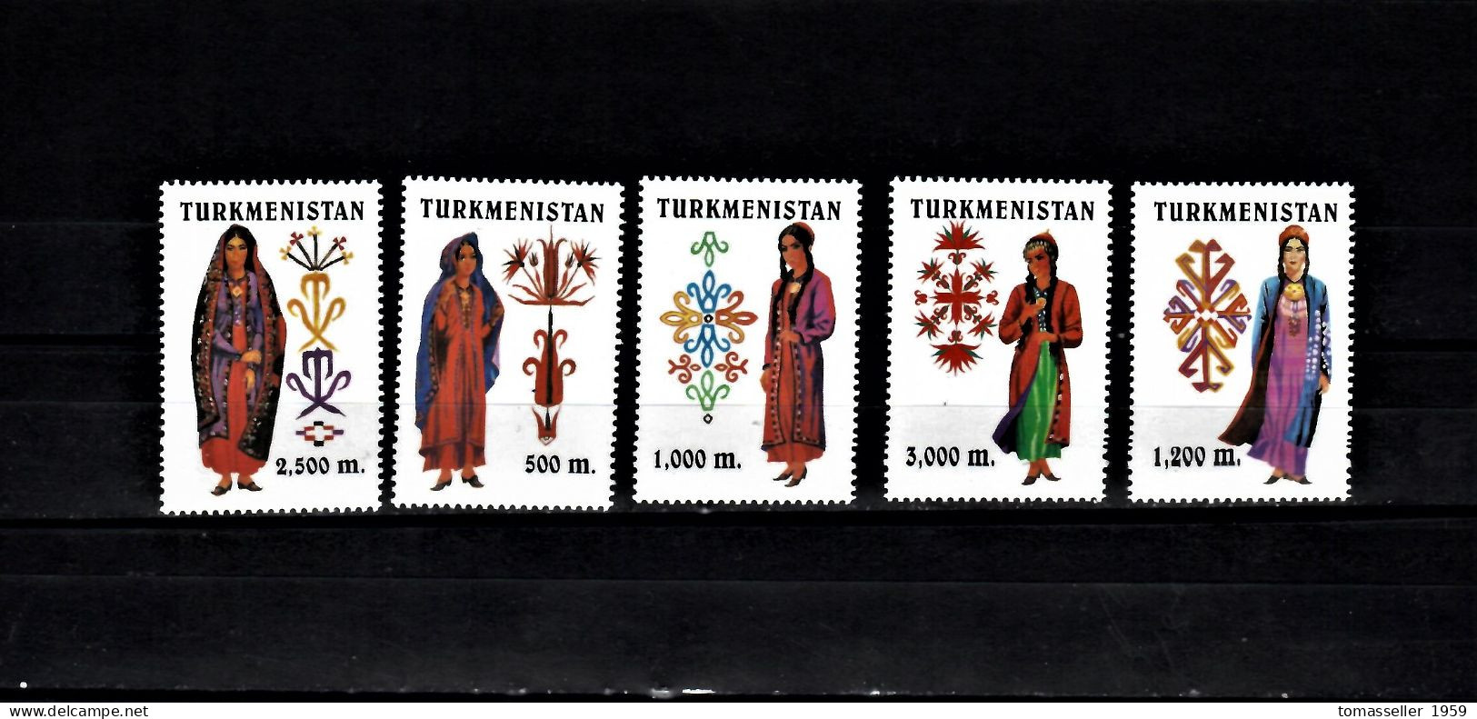 .Turkmenistan. 1999 Traditional Costumes (4 St.).MNH** - Turkménistan