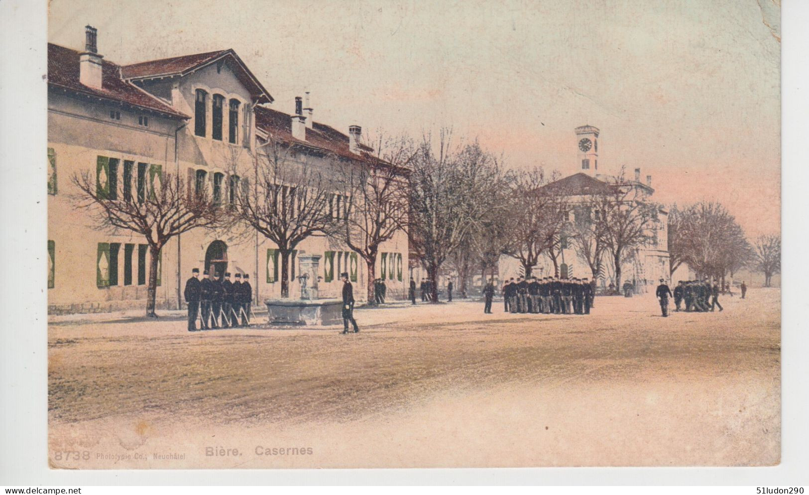 CPA Bière - Casernes (avec Animation) - Au Verso, Cachet Rectangulaire "Ecole De Recrues Artillerie De Campagne Bière" - Bière