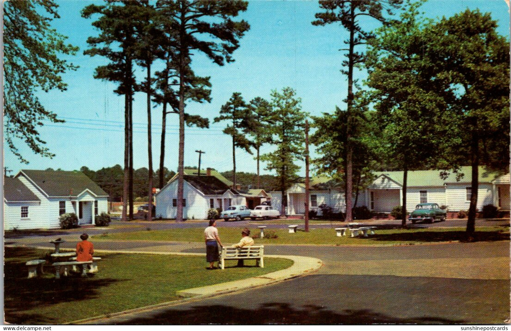 North Carolina Fayetteville Thompson's Cottage Court - Fayetteville