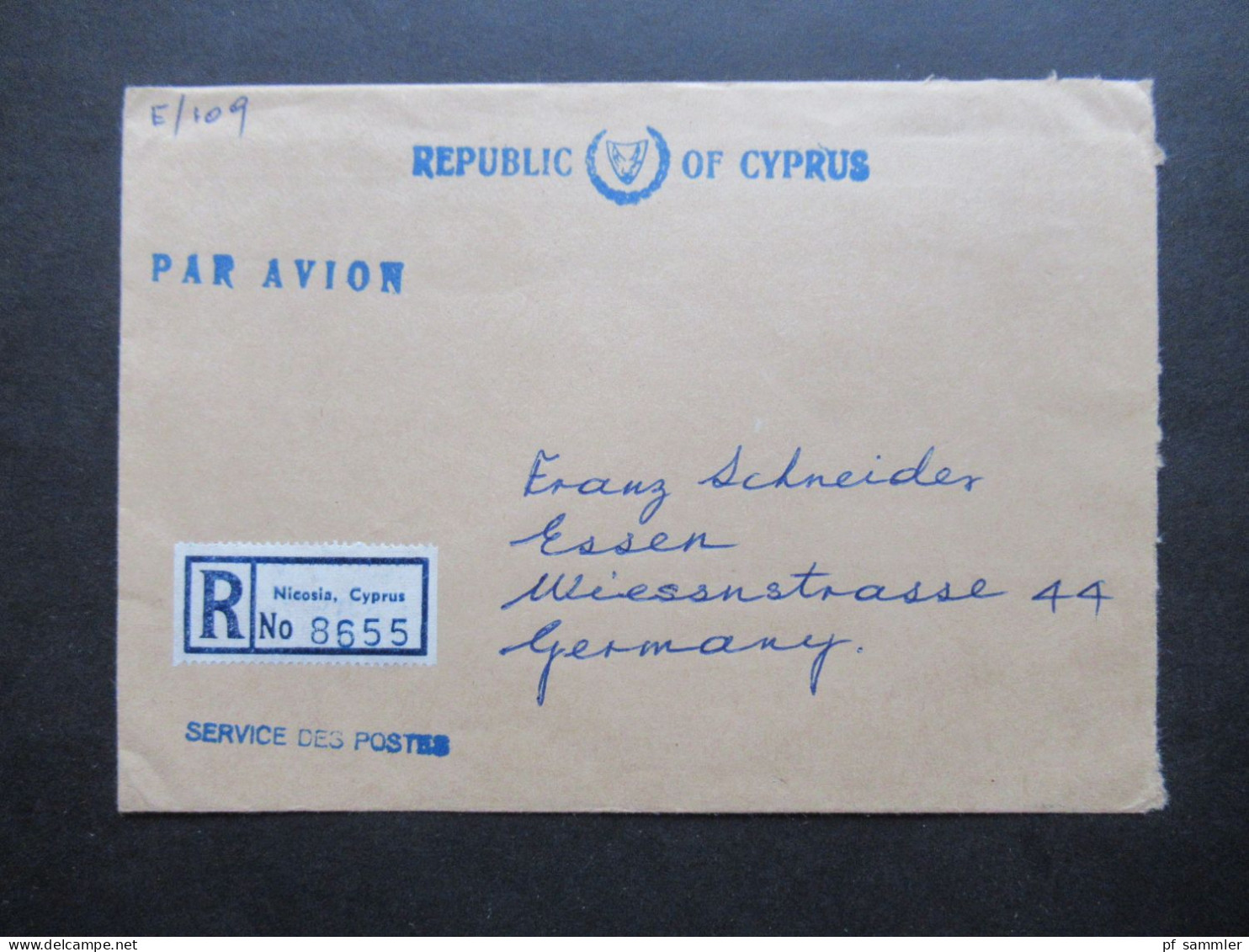 Zypern Par Avion Einschreiben Nicosia Cyprus Und Blauer Stempel Republic Of Cyprus Nach Essen Gesendet - Lettres & Documents