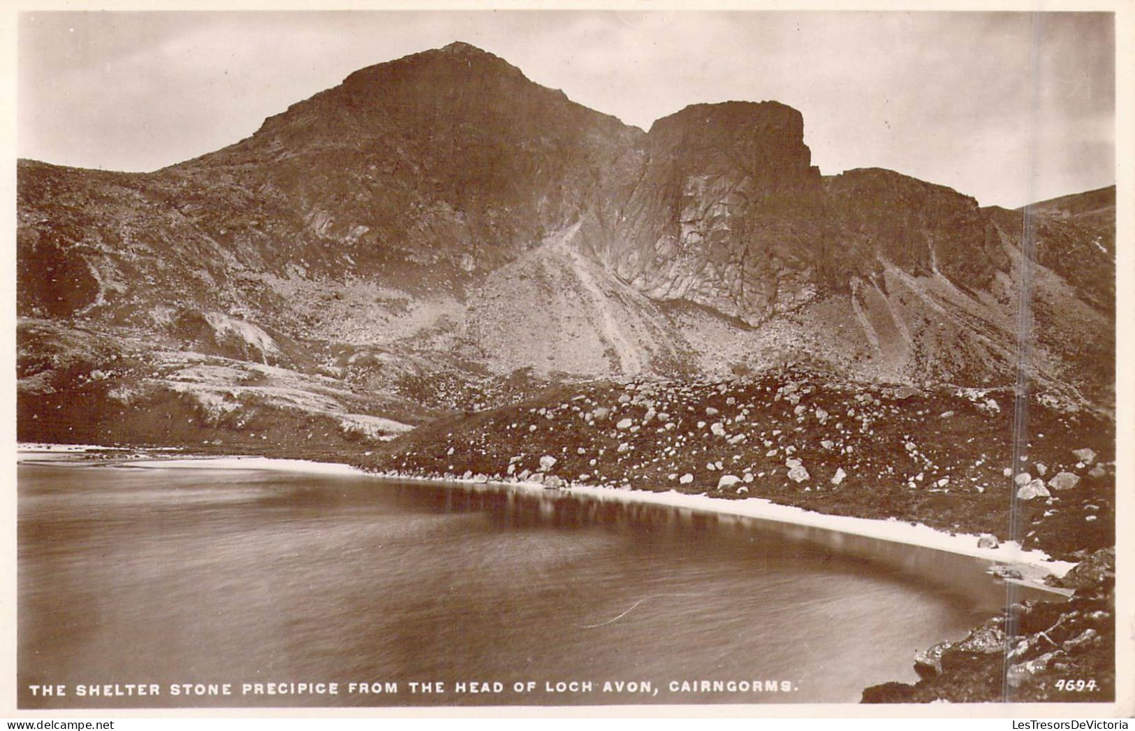 ECOSSE - Cairngorms - The Shelter Stone Precipice From The Head Of Loch Avon  - Carte Postale Ancienne - Autres & Non Classés