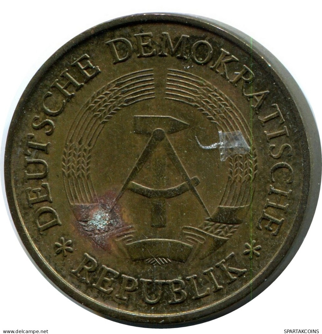 20 PFENNIG 1983 DDR EAST GERMANY Coin #DB102.U - 20 Pfennig