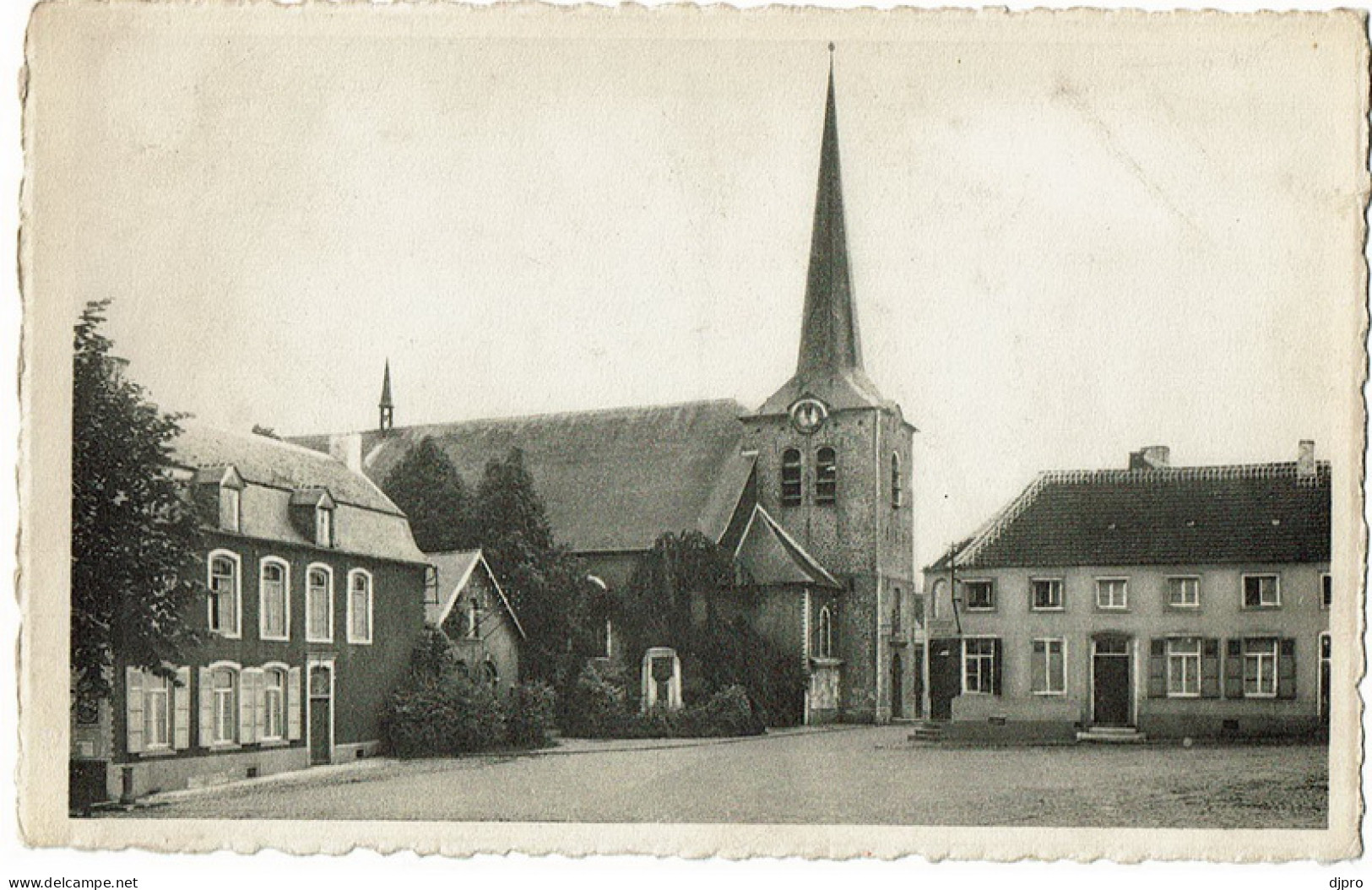 Grez-Doiceau  Grand Place - Graven