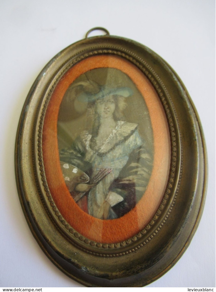 Petit portrait Miniature mural /avec  encadrement époque Napoléon III/ Fin XIXéme      OBJ142