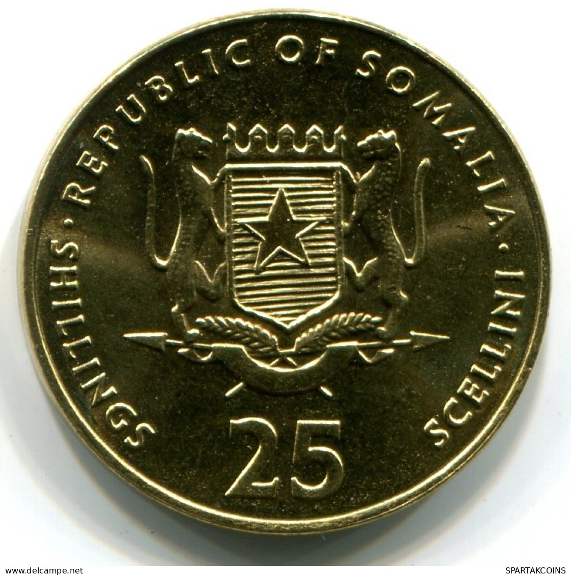 25 SHILLINGS 2001 SOMALIA UNC Soccer Player Coin #W11229.U - Somalia