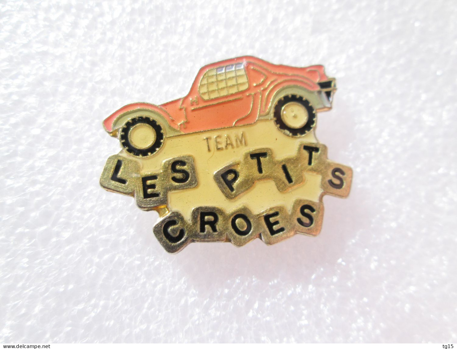 PIN'S   RALLYE  TEAM  LES P'TITS  CROES  . DEMONS ET MERVEILLES - Rallye