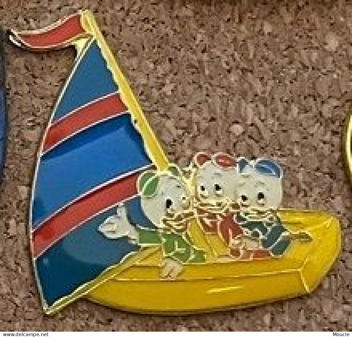 WALT DISNEY - RIRI - FIFI - LOULOU - BATEAU - BARQUE - BOAT - BOOT - BARCA  -   (32) - Disney