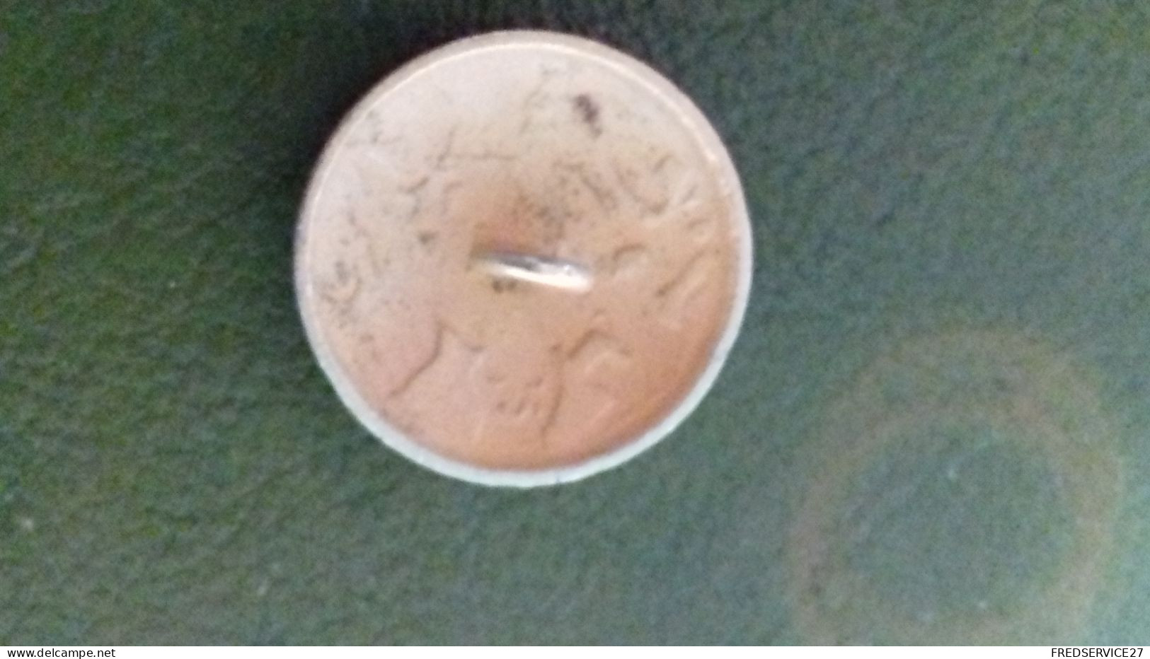 10 / BOUTON METAL GRAND MODULE DIEU ET MON DROIT - Botones