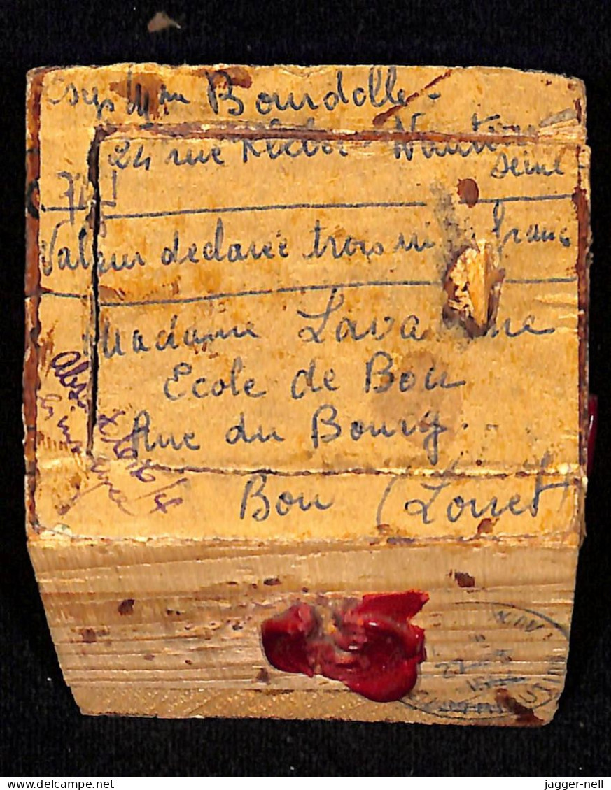 Boîte D'envoi Postal En Bois Format 6,4 X 6,6 X 4 Cm , 54 G - Valeur Déclarée - 1954 - JD-B4 - Covers & Documents