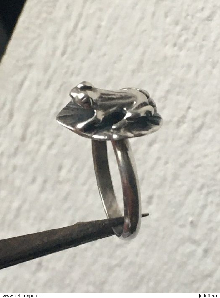 bague en argent 925 taille 58/59   **la grenouille **