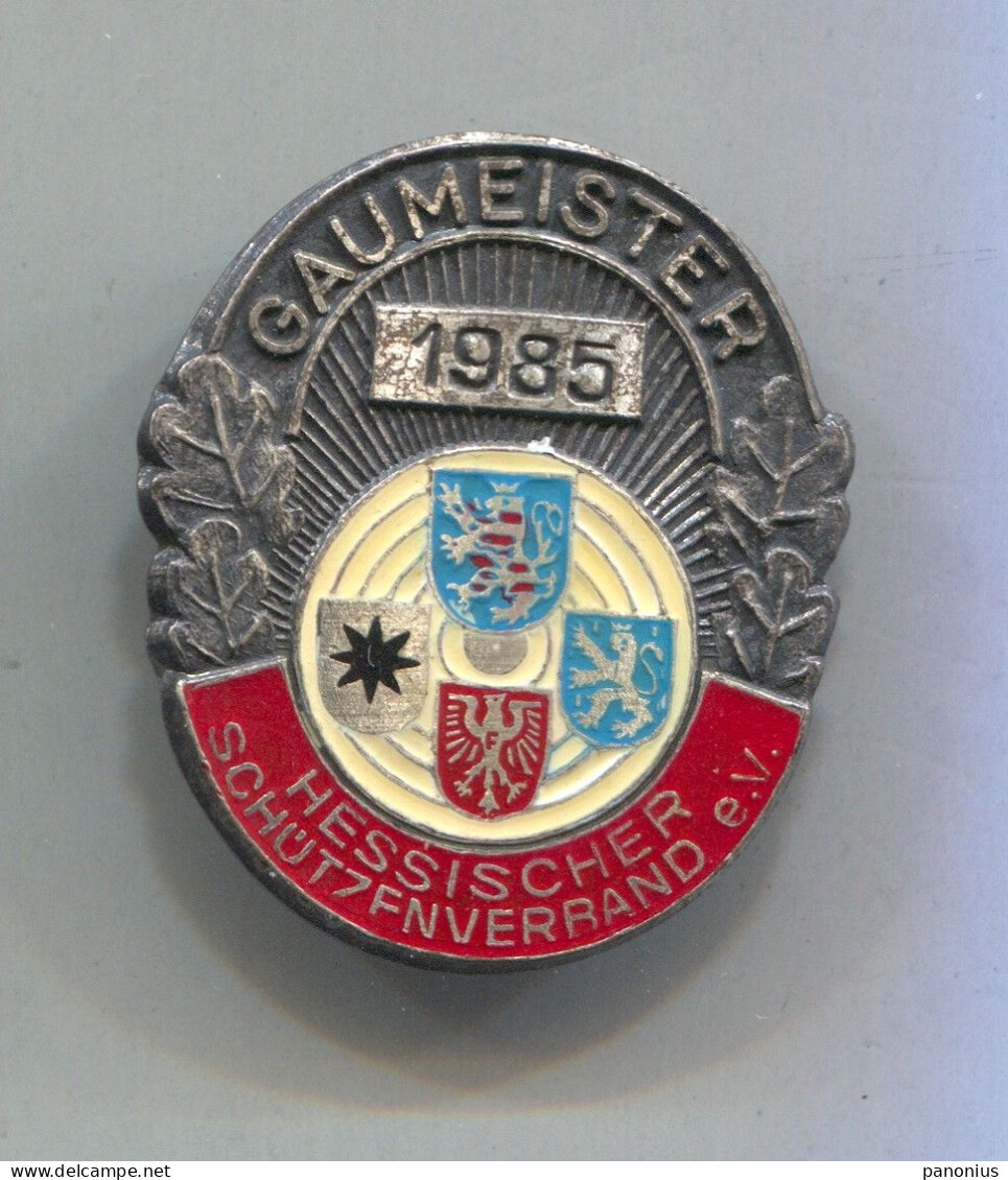 Archery Shooting - Gaumeister Germany, Vintage Pin Badge Abzeichen - Bogenschiessen
