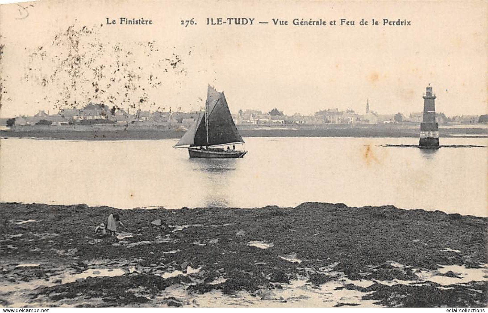 Ile Tudy         29      Vue Générale Et Feu (phare) De La Perdrix          (voir Scan) - Ile Tudy