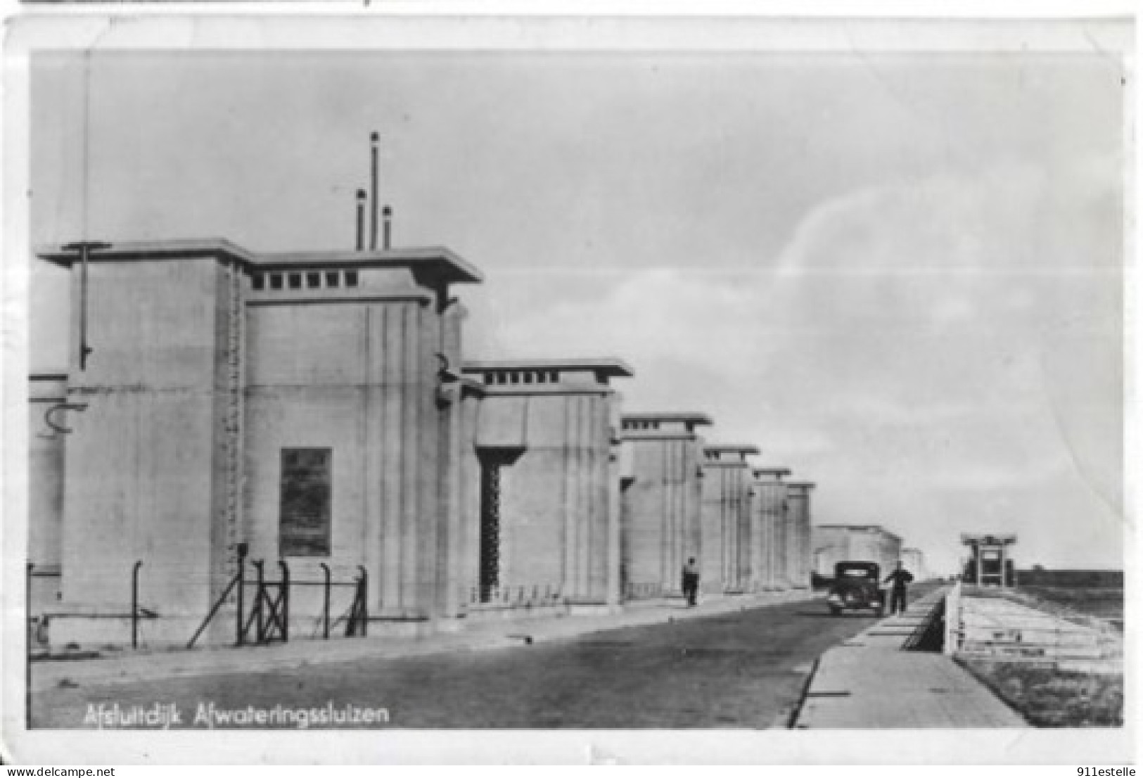 Afsluitdijk - Afwateringssluizen - Den Oever (& Afsluitdijk)