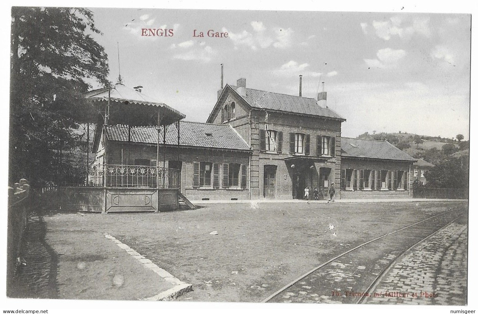 ENGIS  --  La Gare - Engis