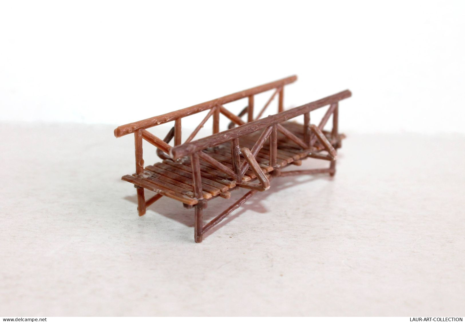 BUSCH - N°632 ZUBEHOR 095 DECOR, PONT PASSERELLE PONTON, MOBILIER MINIATURE HO+N, ANCIEN MODEL REDUIT (1712.155) - Scenery