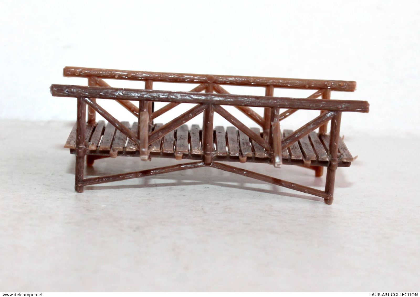 BUSCH - N°632 ZUBEHOR 095 DECOR, PONT PASSERELLE PONTON, MOBILIER MINIATURE HO+N, ANCIEN MODEL REDUIT (1712.155) - Decorazione