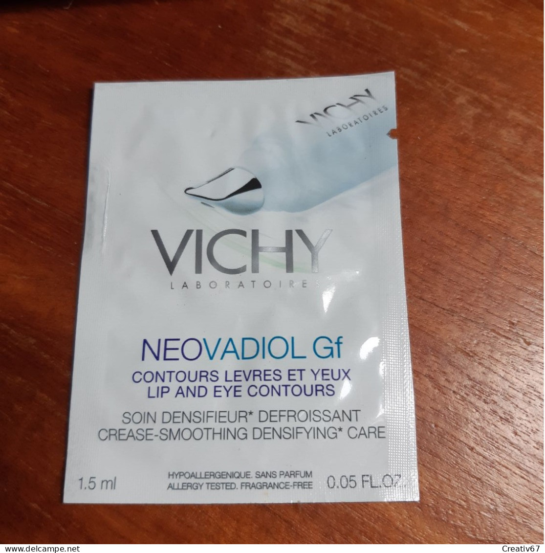 Pochette Neovadiol Gf Contours Des Lèvres Et Yeux Vichy Laboratoires - Produits De Beauté