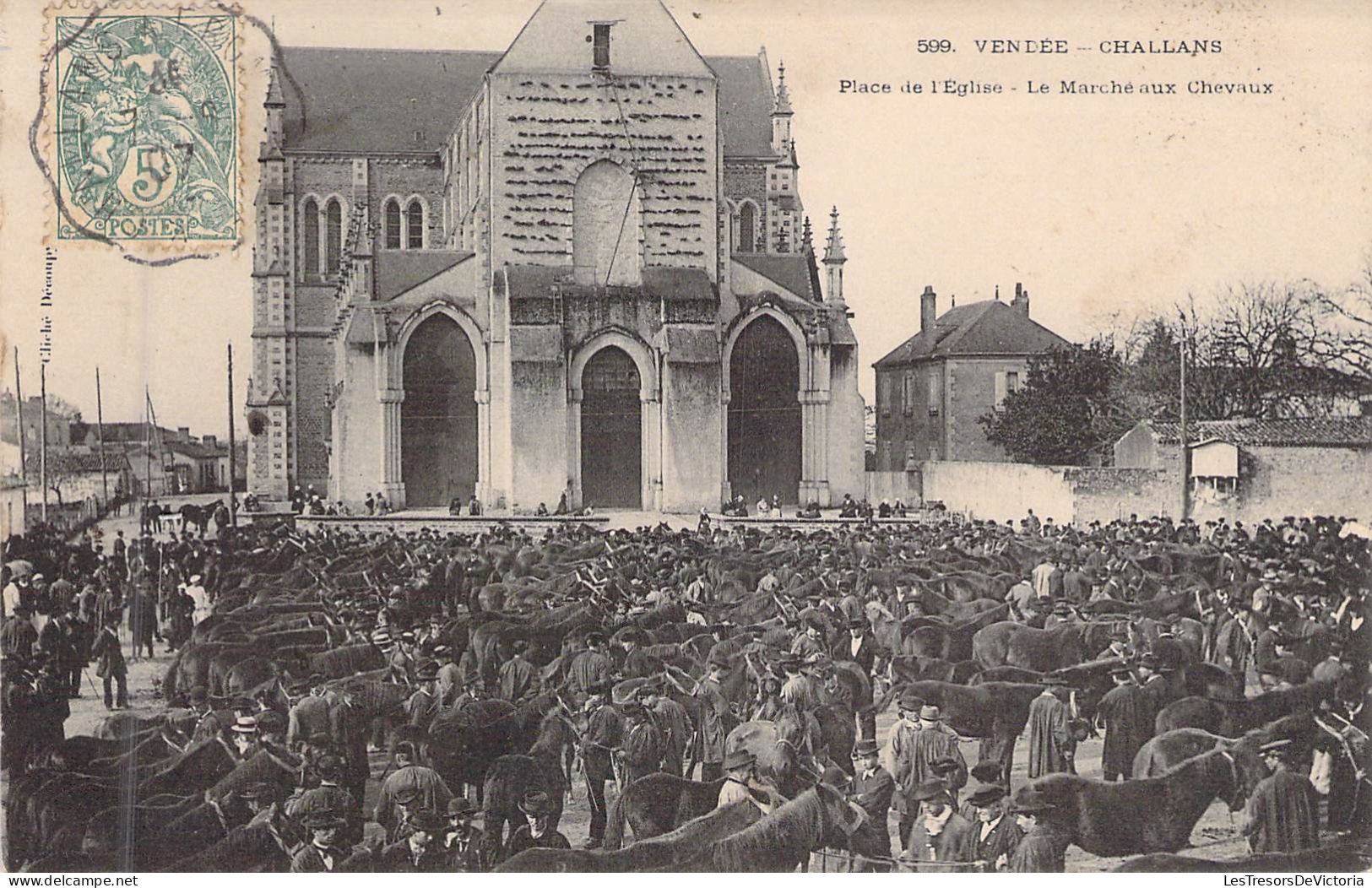 FRANCE - 85 - CHALLANS - Place De L'église - Le Marché Aux Chevaux - Carte Postale Ancienne - Challans