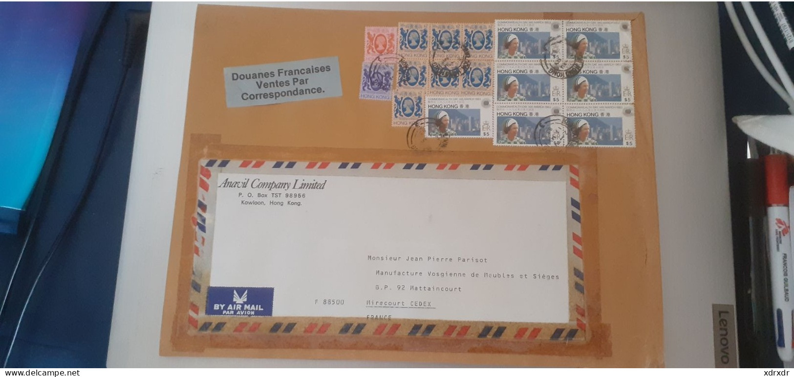 Large Cover With High Franking (including 7 Ex 5 HKD) From Kowloon Hong Kong To France (19 May 1983) - Customs Sticker - Cartas & Documentos