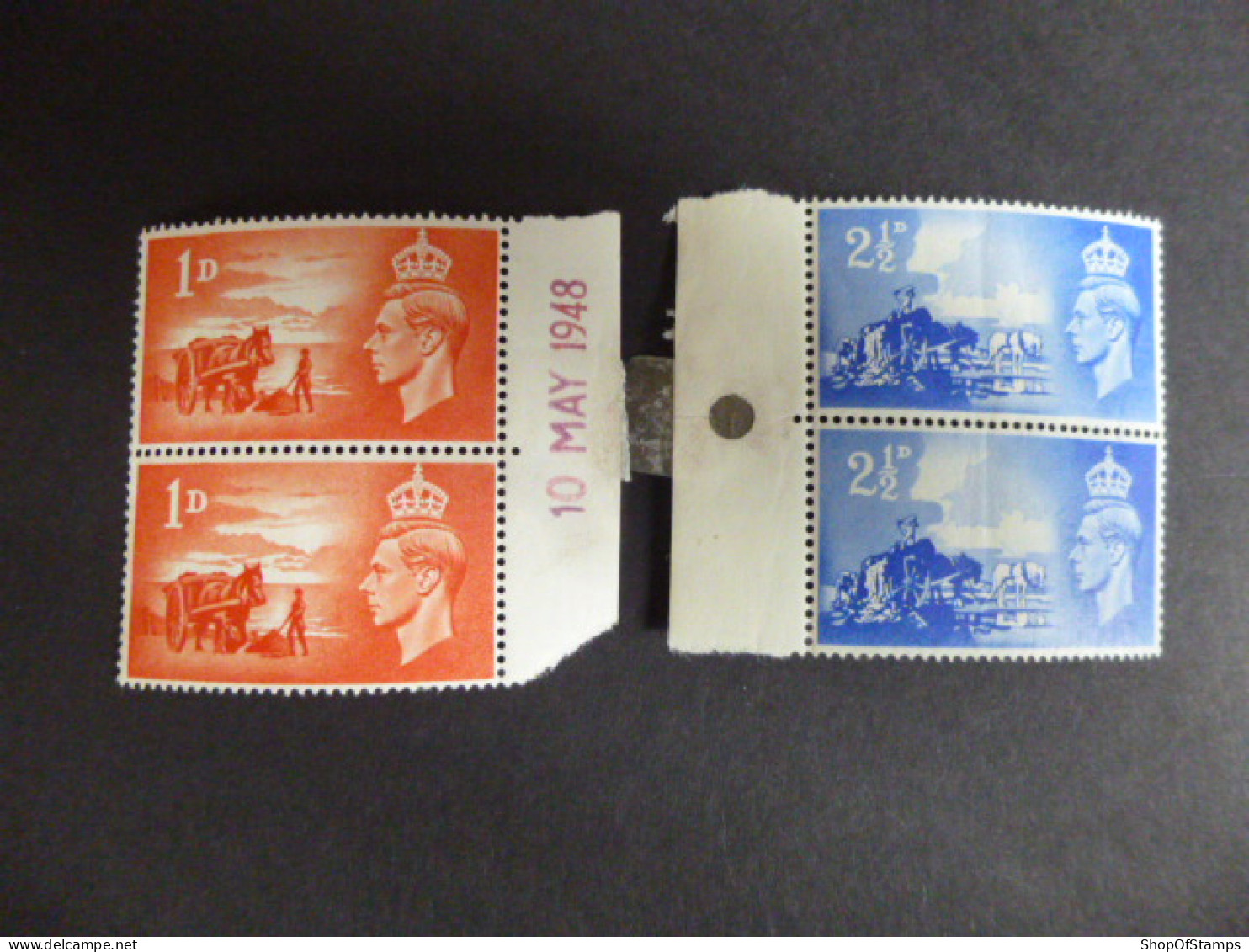 CHANNEL ISLANDS 01-02 MINT PAIR WITH ISSUE DATE STAMP - Unclassified