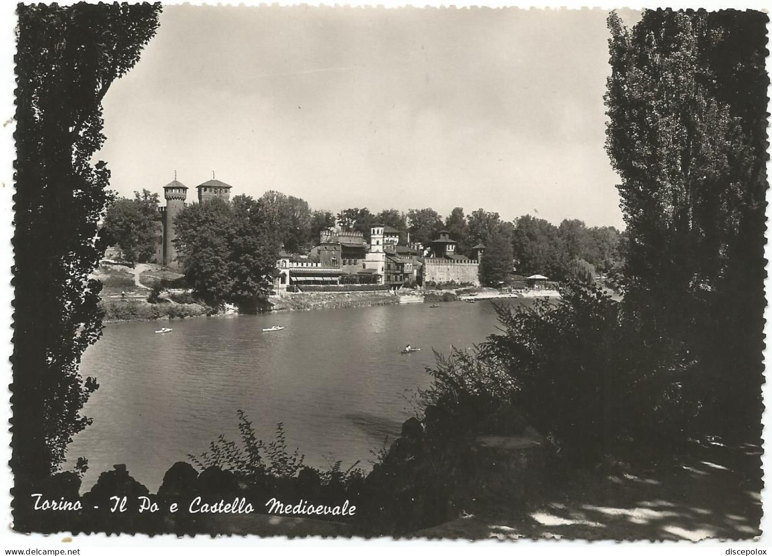 H3683 Torino - Fiume Po E Castello Medioevale - Panorama / Non Viaggiata - Castello Del Valentino