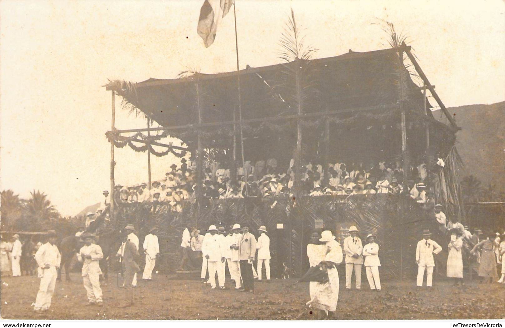 Nouvelle Calédonie - Carte Photo - Champ De Course - Animé - Carte Postale Ancienne - Nueva Caledonia