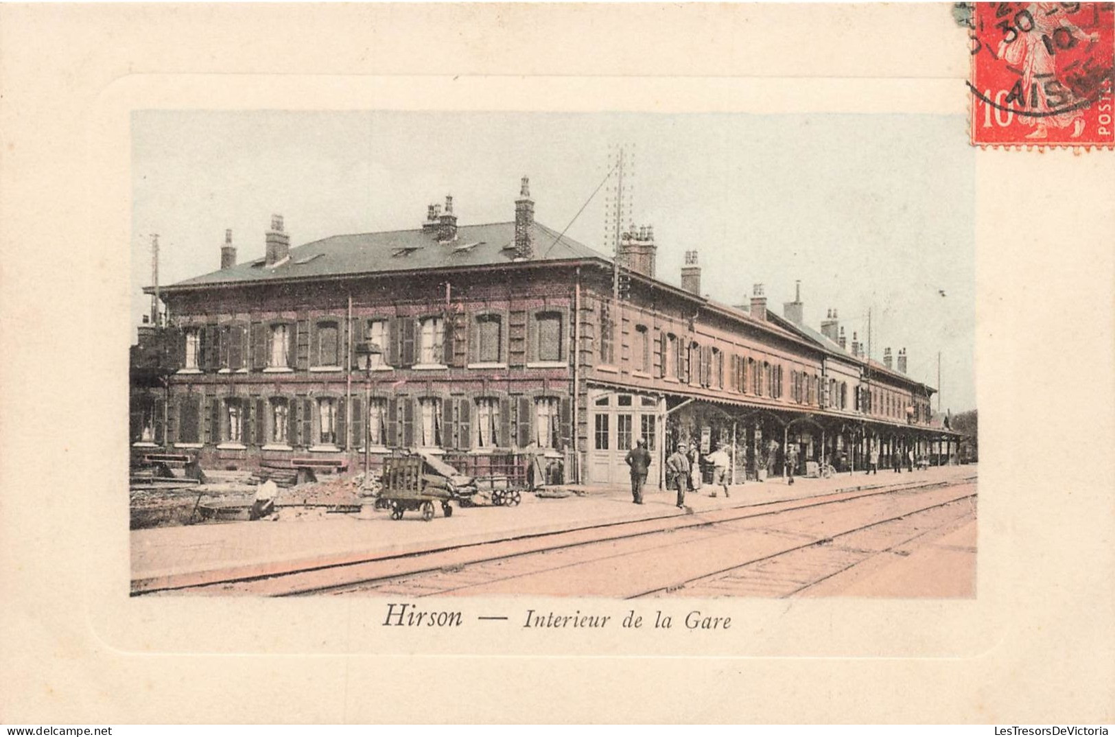 France - Hirson - Intérieur De La Gare  - Colorisé - Animé   - Carte Postale Ancienne - Vervins