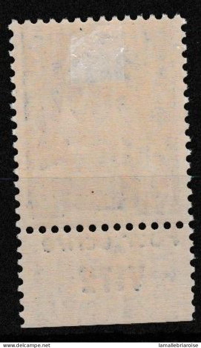 Timbre Avec Bande Publicitaire Y&T N° 886*, Neuf Avec Trace De Charnière - Unused Stamps