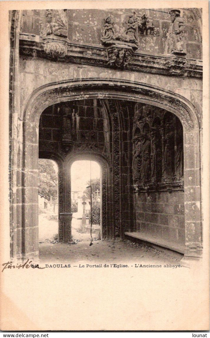 29 DAOULAS - Le Portail De L'église - Daoulas