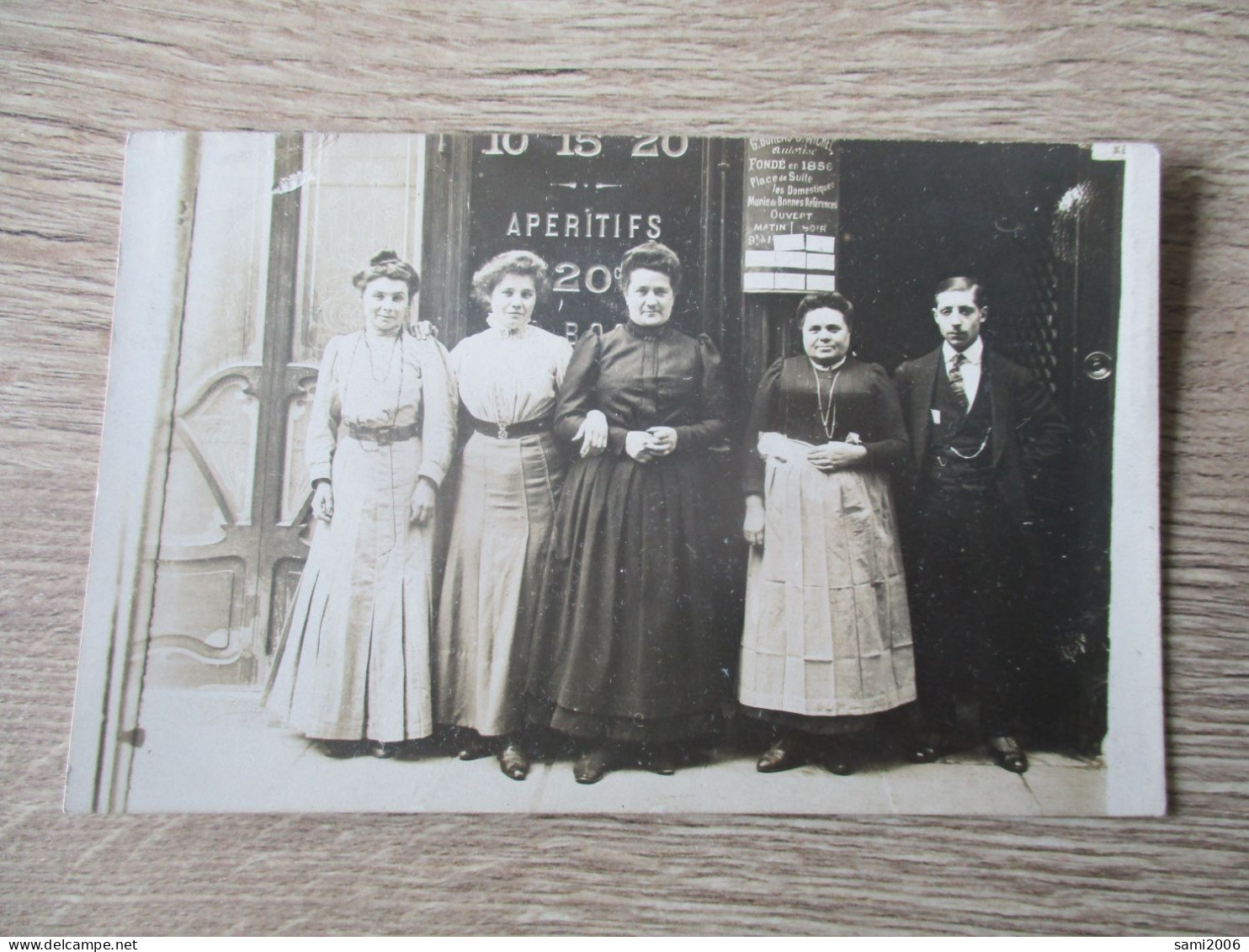 CPA PHOTO  RESTAURANT CAFE PERSONNEL GROUPE FEMMES HOMME - Restaurants