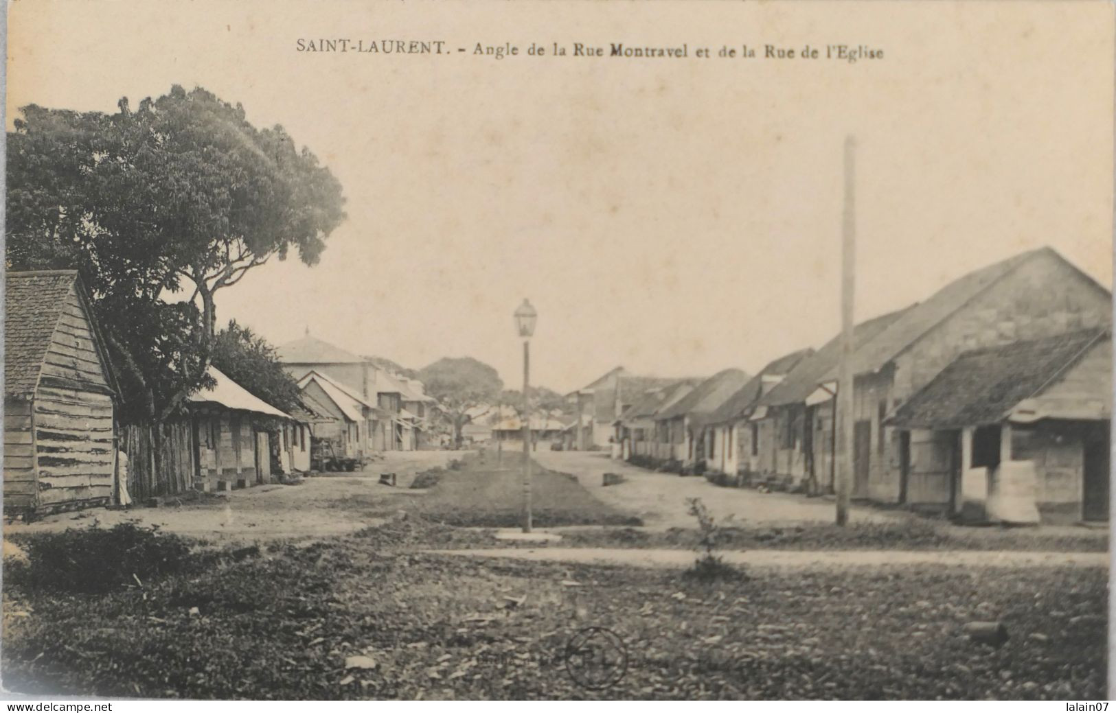 C. P. A. : GUYANE : SAINT-LAURENT DU MARONI : Angle De La Rue Montravel Et De La Rue De L'Eglise, En 1936 - Saint Laurent Du Maroni